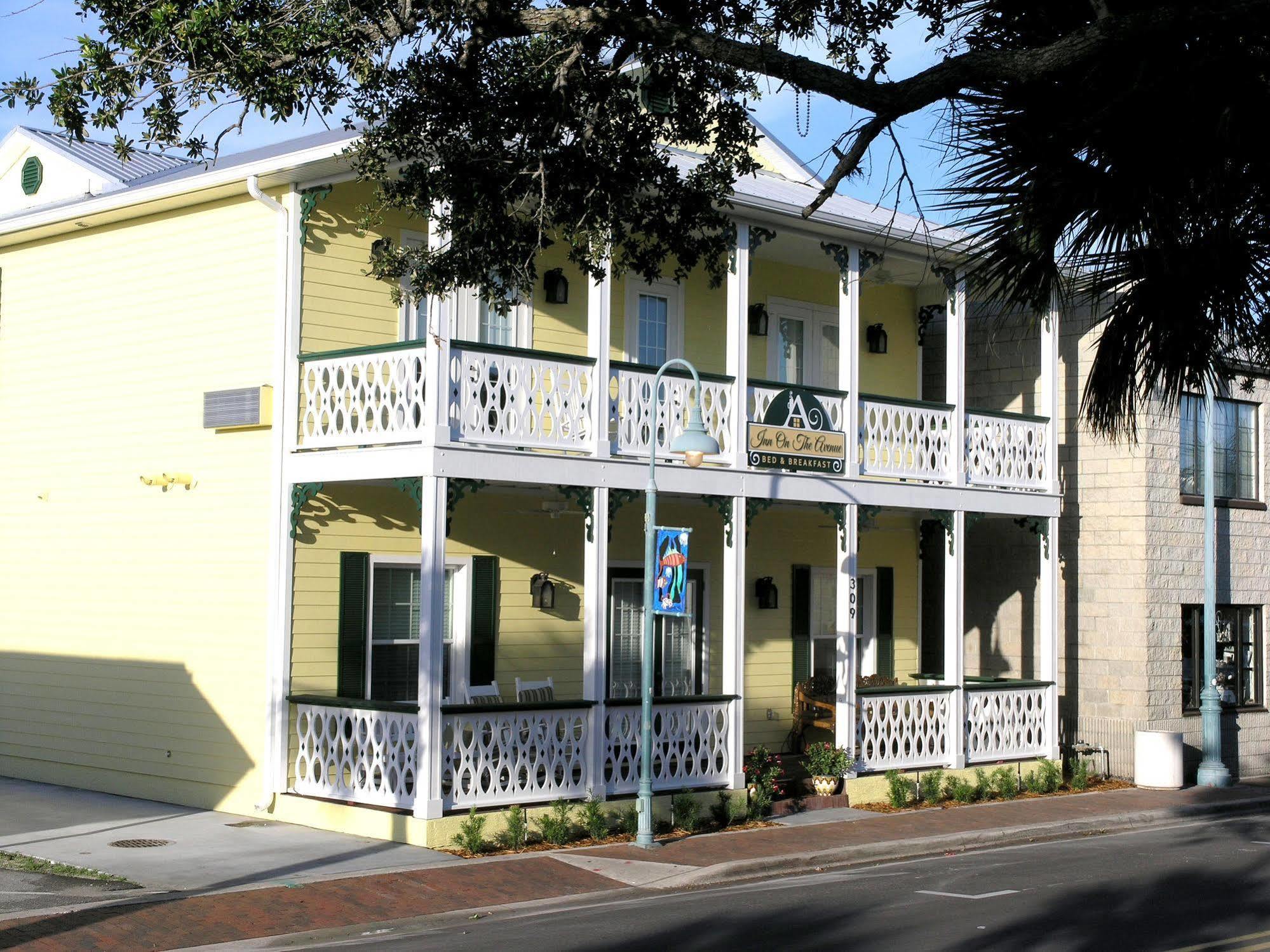 Inn On The Avenue New Smyrna Beach Exterior photo