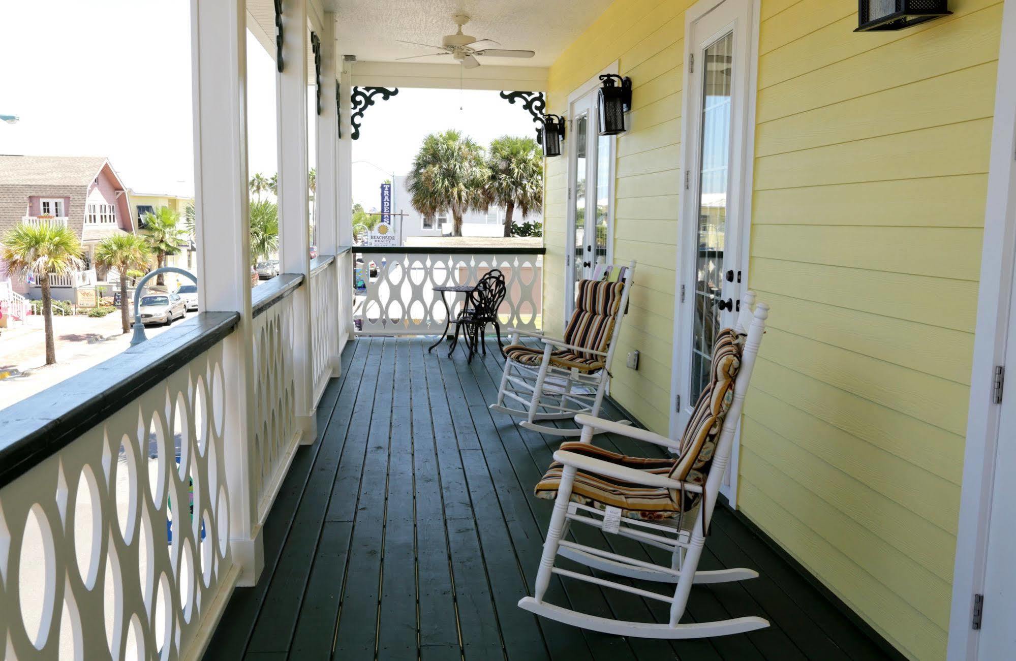 Inn On The Avenue New Smyrna Beach Exterior photo